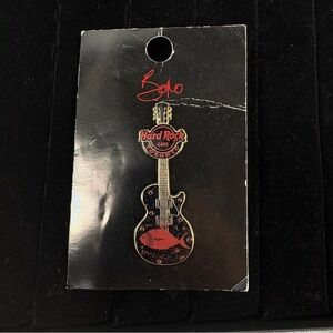 Hard Rock Cafe "Signature Series 25 Bono Guitar" Pin NWT